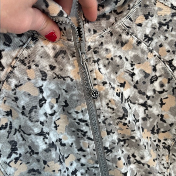 Lululemon Nice Asna Full Zip Track Jacket - Picture 4 of 10